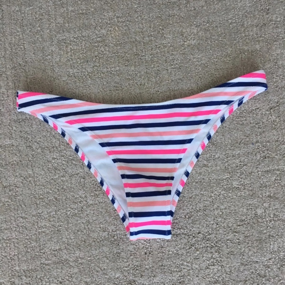 New! Topshop bikini bottoms 👙